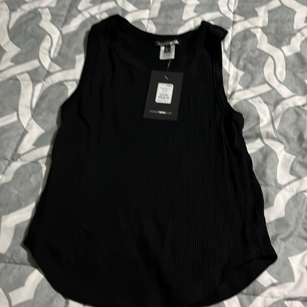 Brand new crop sleeve less shirt from fashion nova size medium/large 10.00